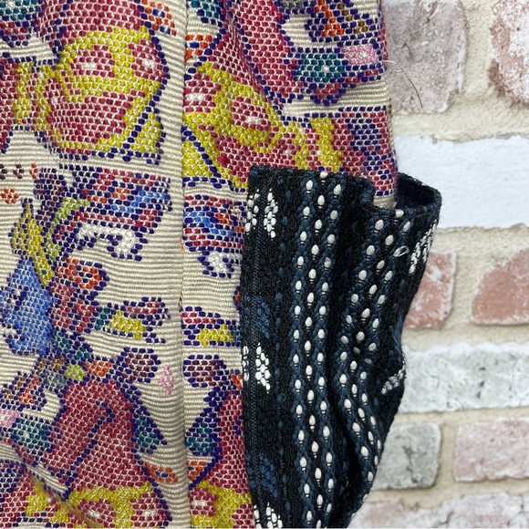 Maria’s Artisan Shop Convertible Day Aztec Bag - Picture 6 of 6